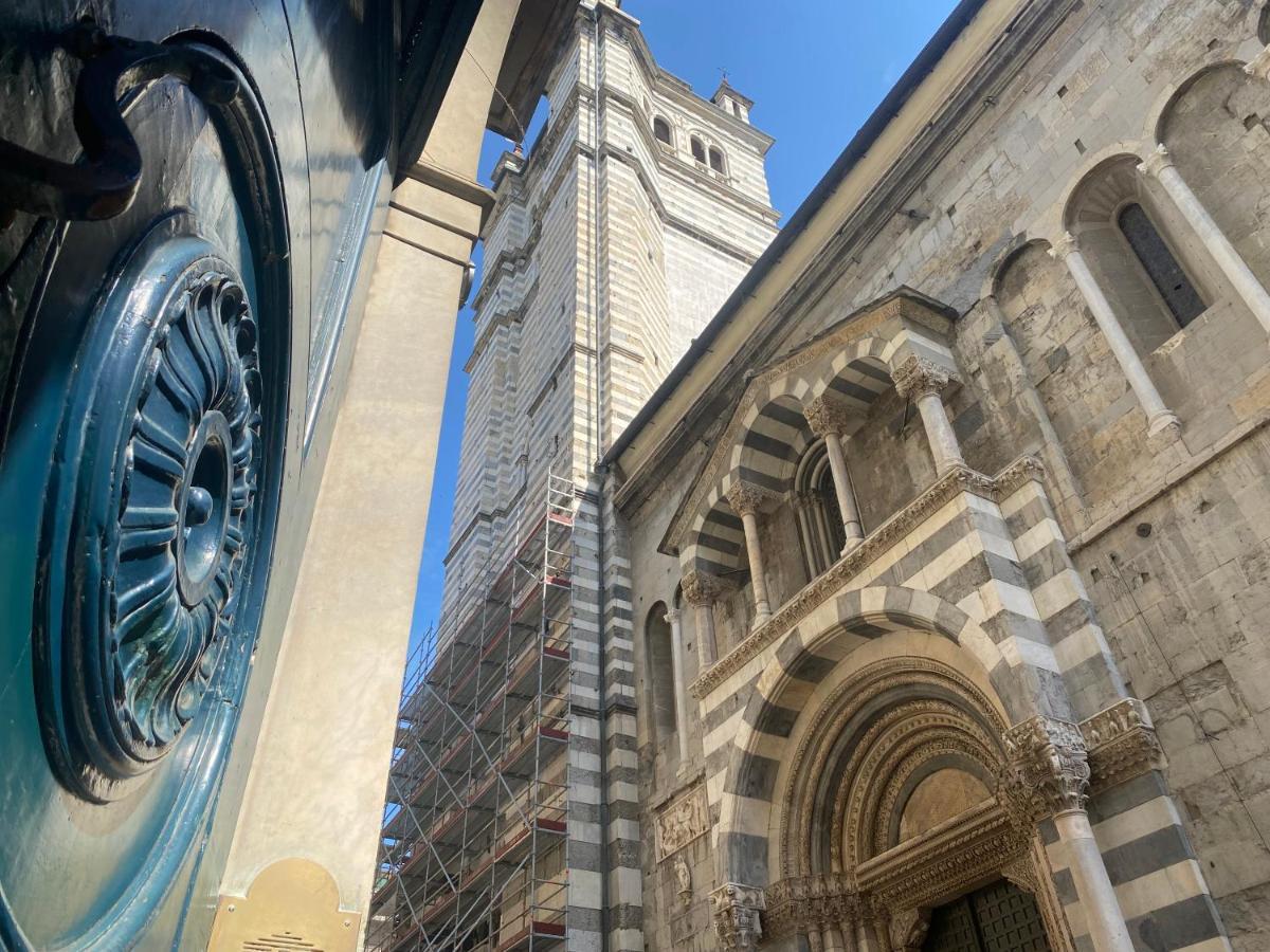 Amazing San Lorenzo 19, Rolli Palace Unesco - Stunning View Overlooking The Cathedral - Free Private Parking- Genoa Exterior photo