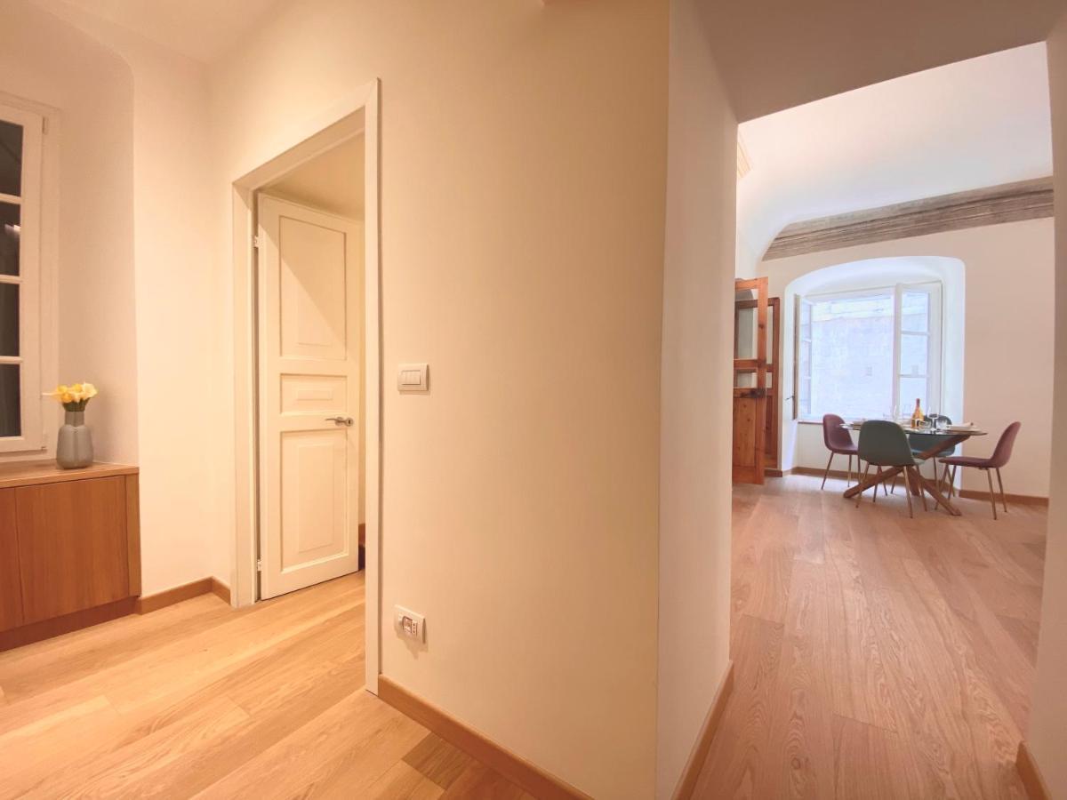 Amazing San Lorenzo 19, Rolli Palace Unesco - Stunning View Overlooking The Cathedral - Free Private Parking- Genoa Exterior photo